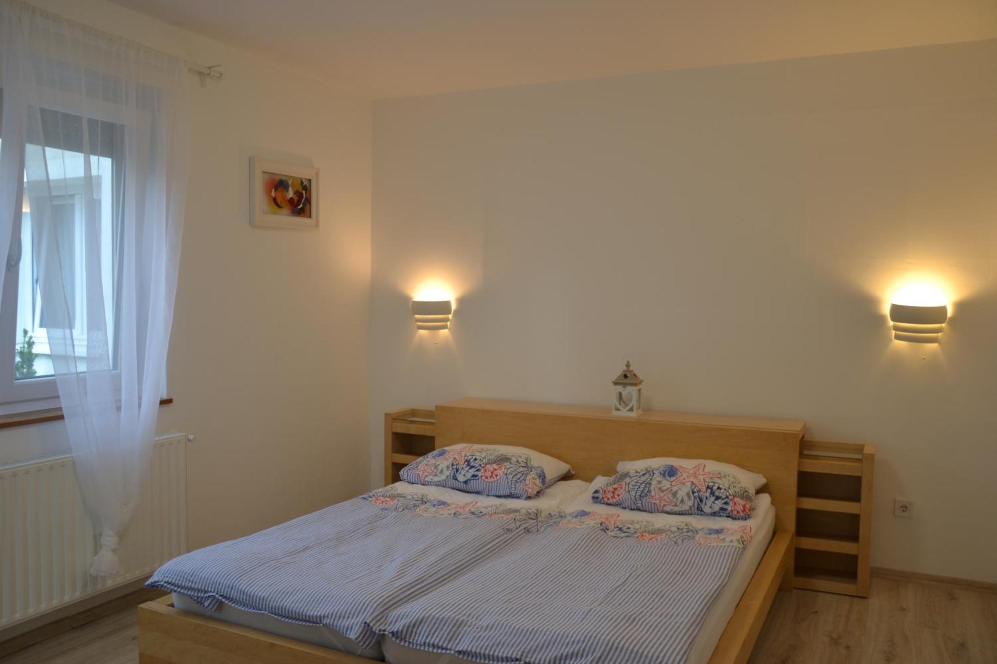 Akvamarin Apartman Кестхей Экстерьер фото