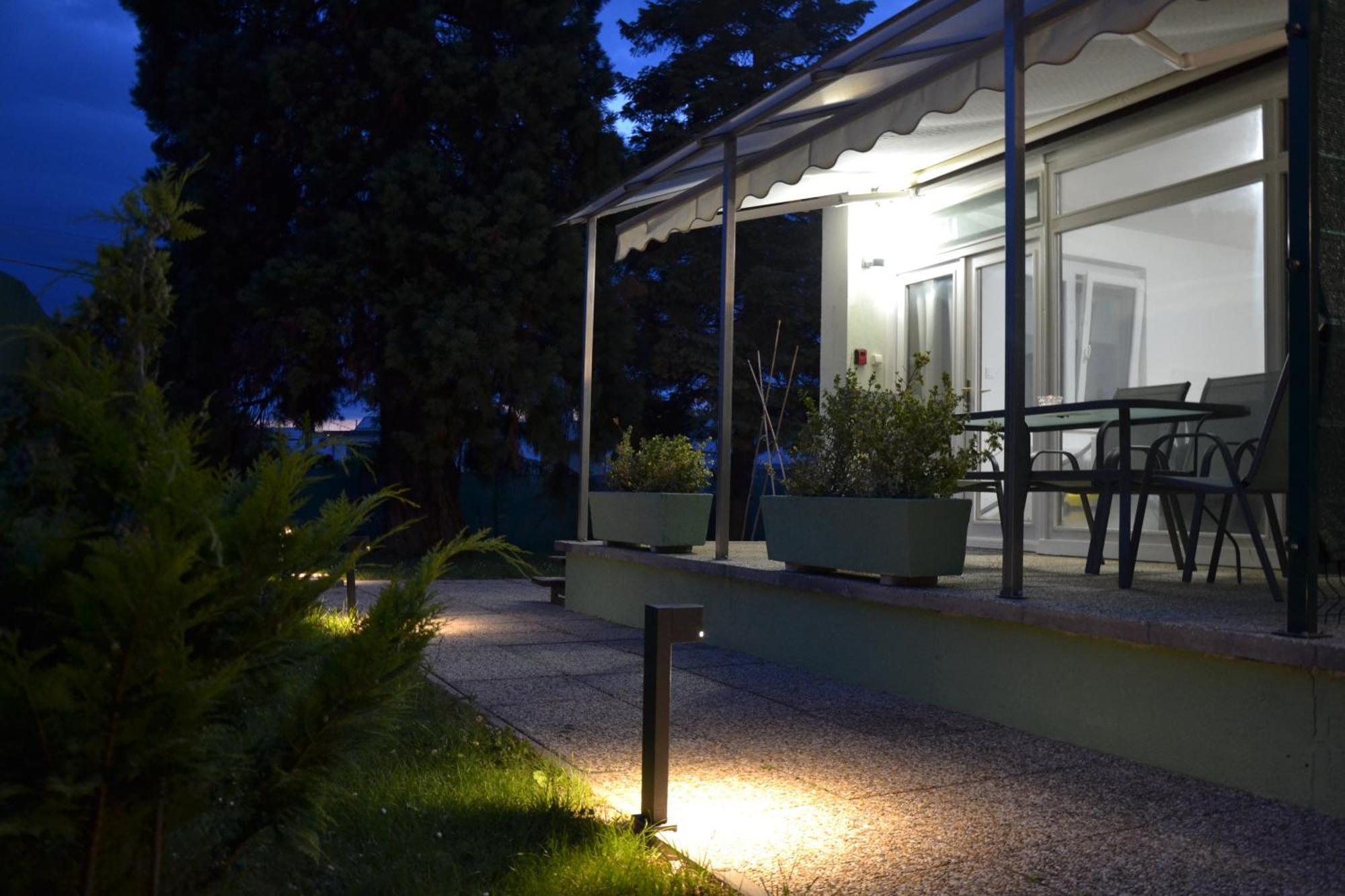 Akvamarin Apartman Кестхей Экстерьер фото