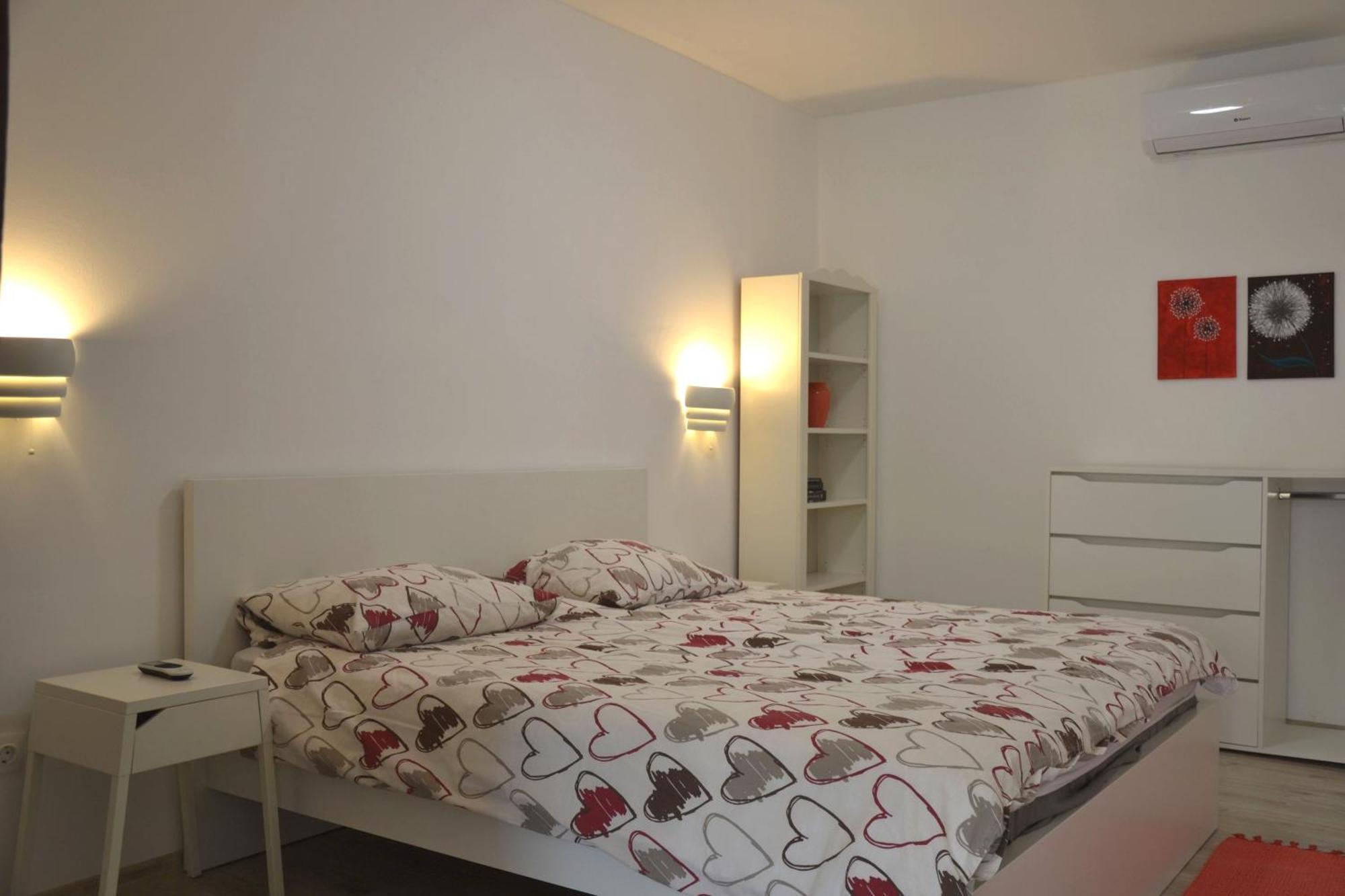 Akvamarin Apartman Кестхей Экстерьер фото
