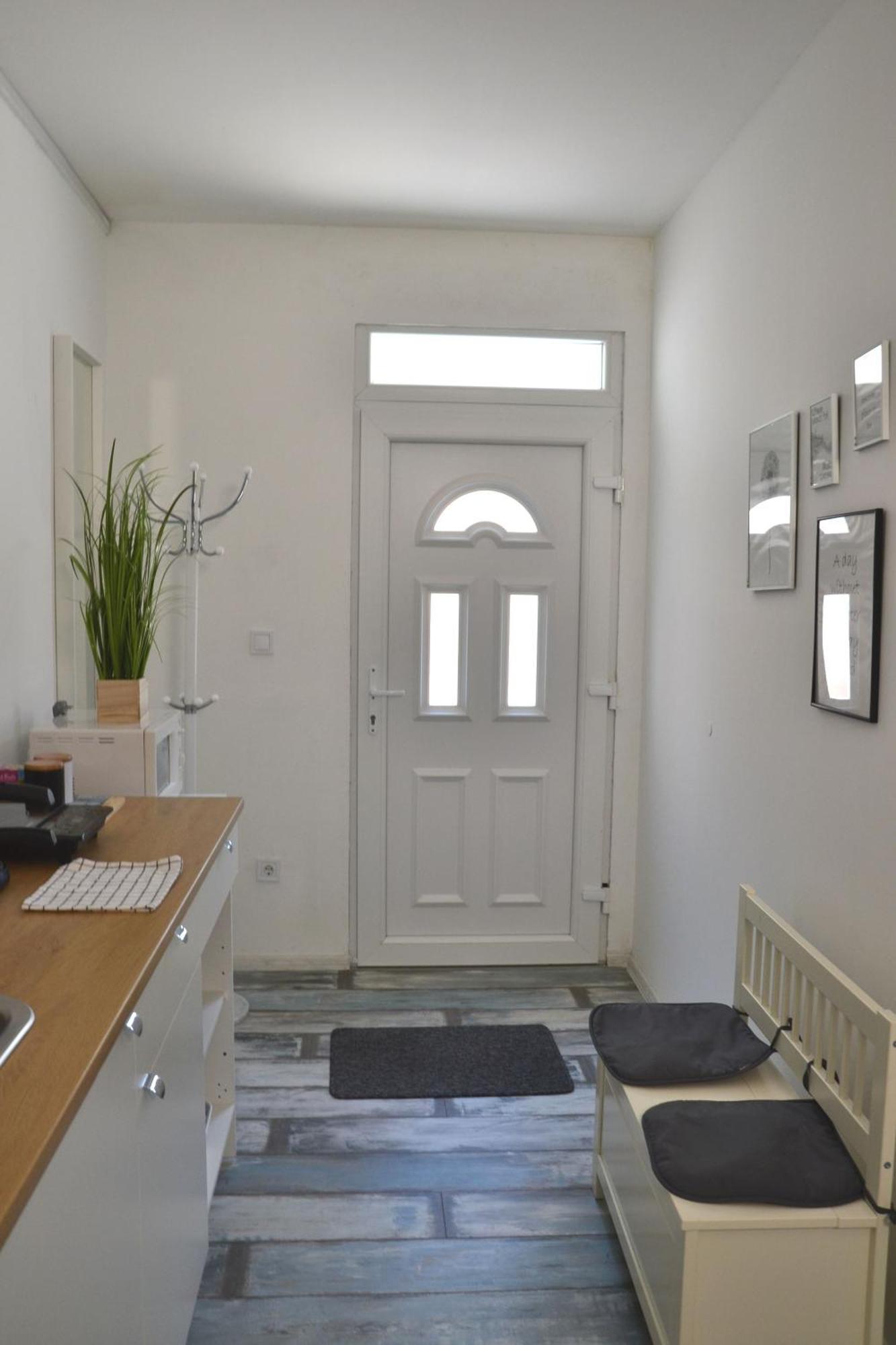Akvamarin Apartman Кестхей Экстерьер фото
