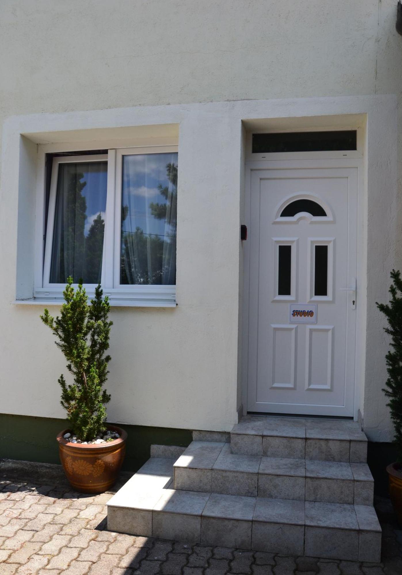 Akvamarin Apartman Кестхей Экстерьер фото